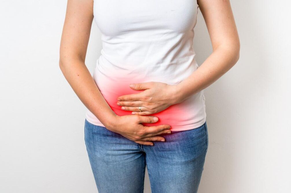 lower abdominal pain with cystitis